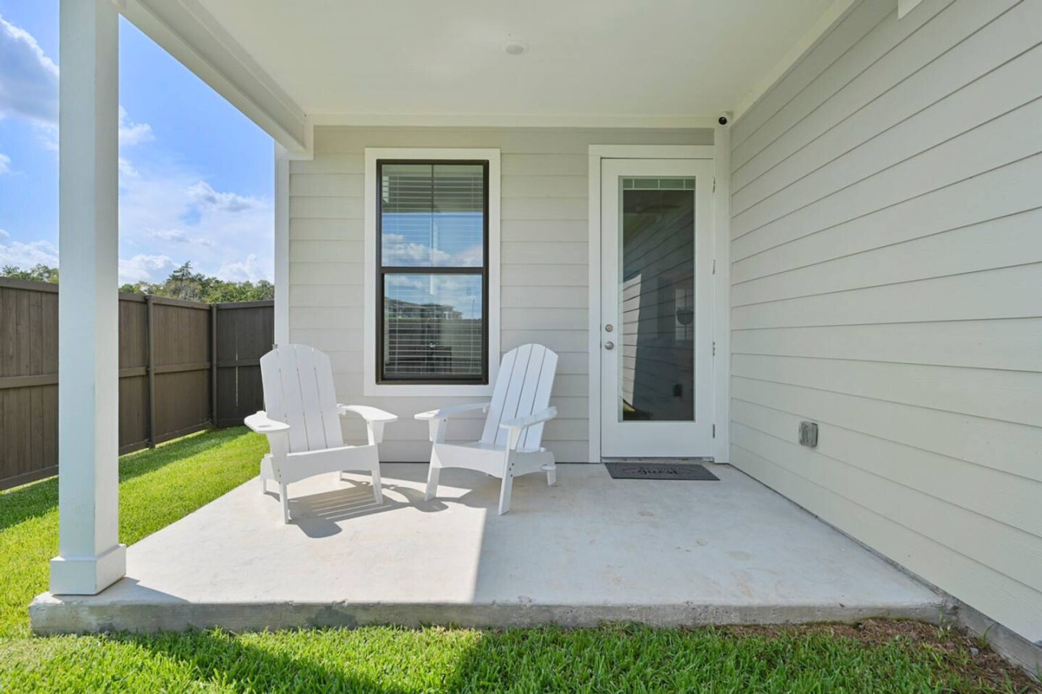 Building Photo - 5040 Mooney Fls Dr