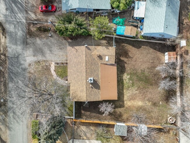 Building Photo - Home for Rent Near Willow Lake!