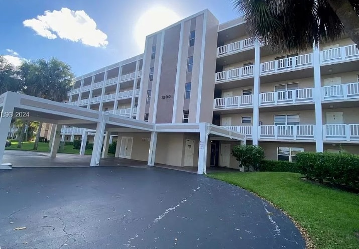 Building Photo - 1200 NW 87th Ave