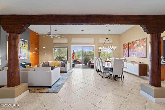 Building Photo - 5447 E Ron Rico Rd