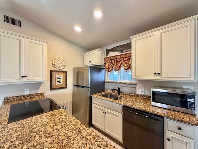 Building Photo - 225 70th St N