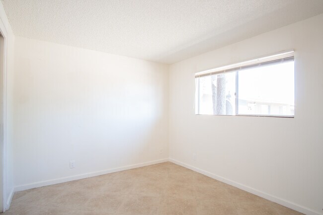 Building Photo - 57373 Yucca Trl