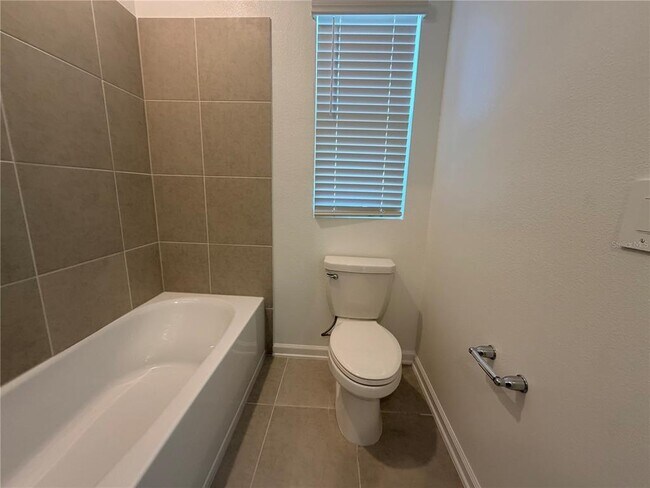 Building Photo - 7420 OLIVEWOOD Ave