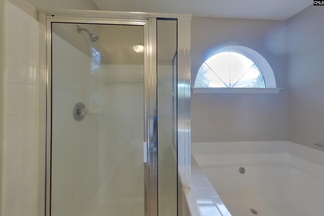 Building Photo - 127 Wenlock Cir