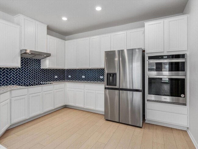 Building Photo - 12501 Chumleys St