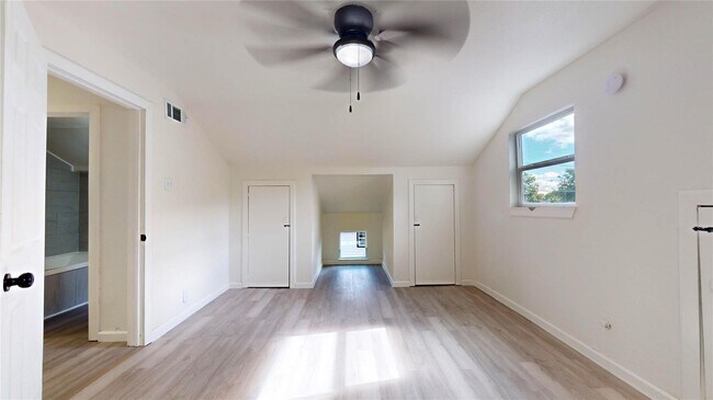 Building Photo - 3806 Cosby St