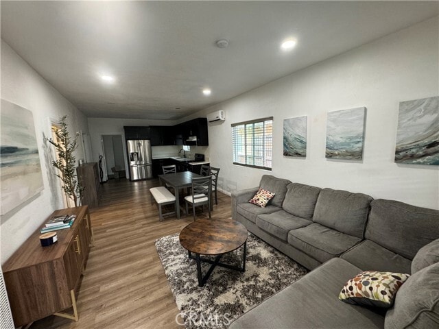 Primary Photo - 533 E 36th St