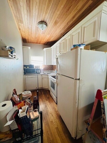Primary Photo - 9 Rice St