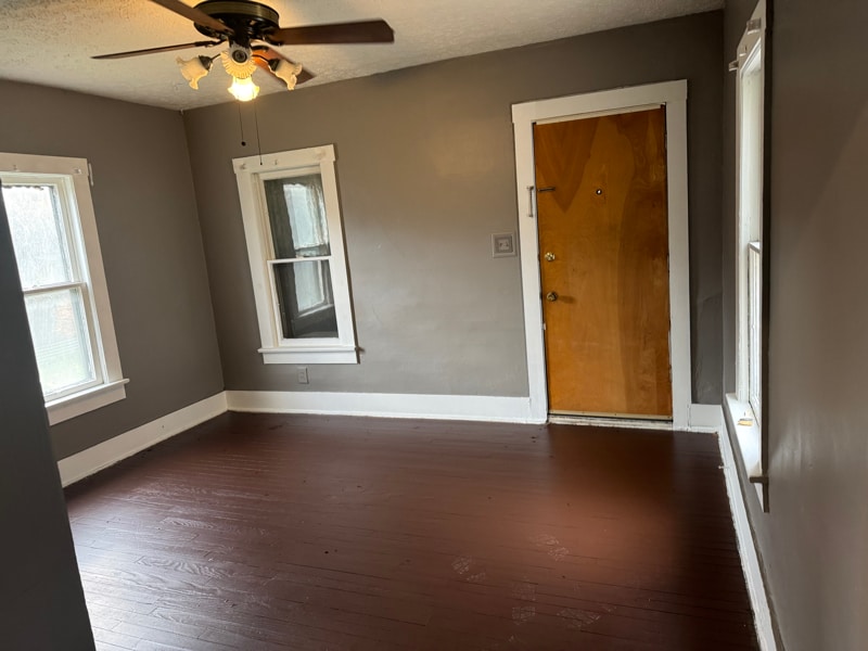 Building Photo - 1061 Raymond St