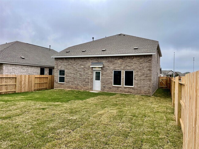 Building Photo - 6330 Breakaway Grv Dr