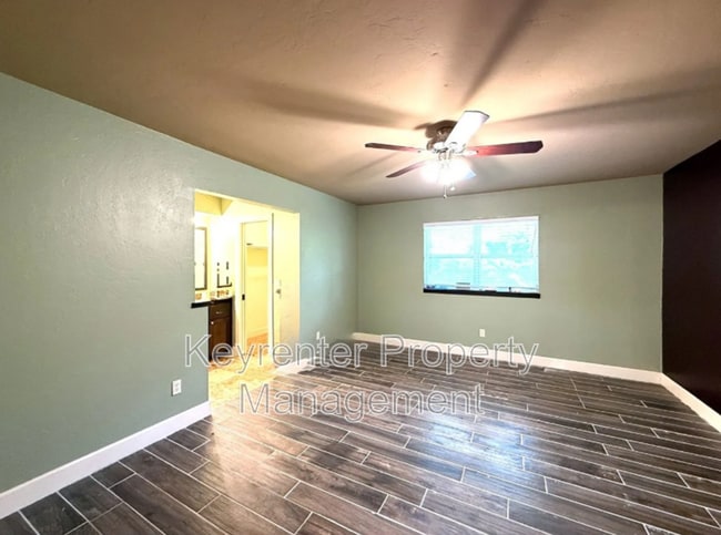 Building Photo - 5324 Eden Dr