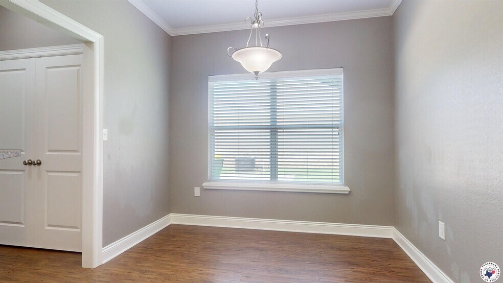 Building Photo - 6908 Woodmere Ct