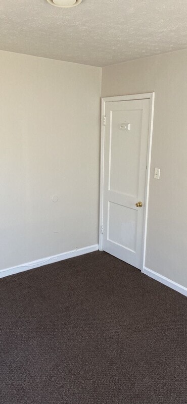 Building Photo - 206 Steedly Dr