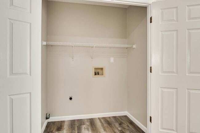 Building Photo - 1117 Fairlane Dr