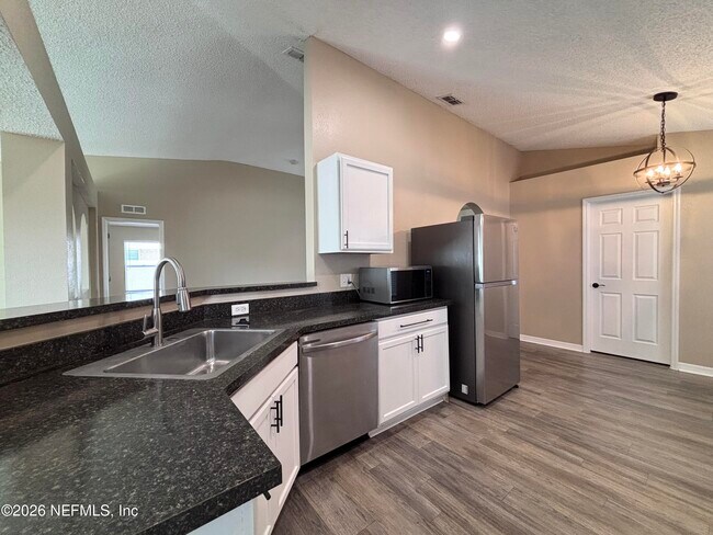 Building Photo - 7332 Gum Tree Rd