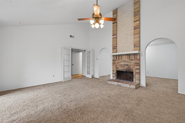 Building Photo - 13908 Cravenridge Dr