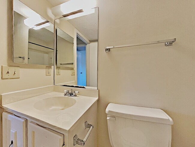 Building Photo - 18007 Autumn Trails Ln