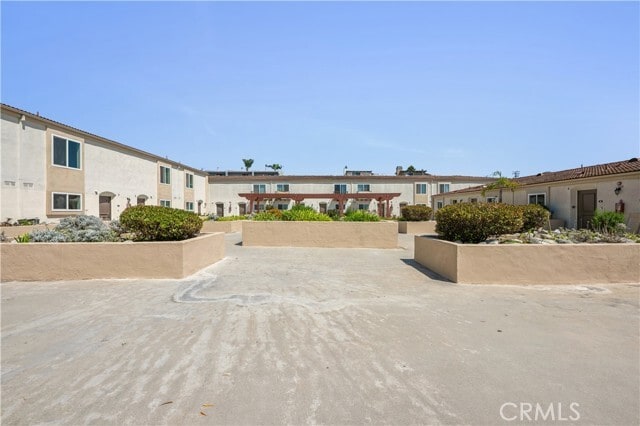 Building Photo - 120 S Francisca Ave