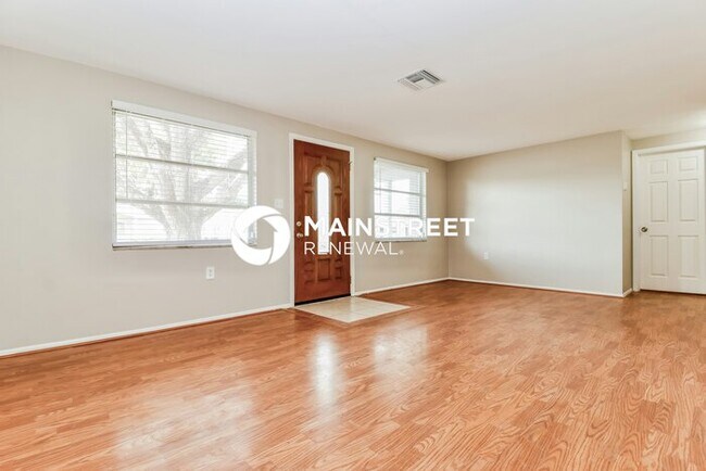 Building Photo - 3 Bedroom Pet-Friendly Home in Holiday, FL with Main Street Renewal