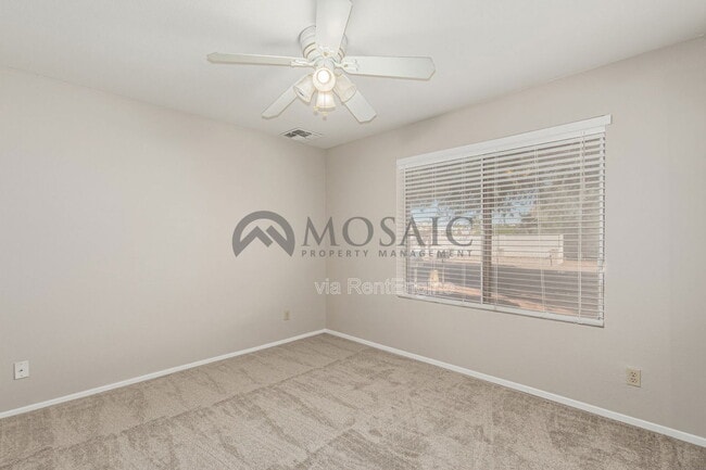 Building Photo - 1261 W Kiowa Cir