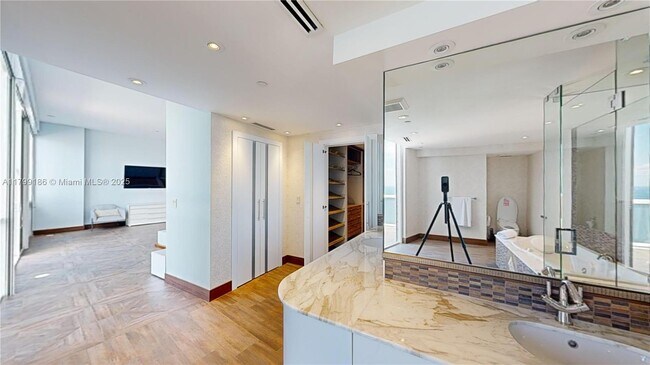 Building Photo - 18201 Collins Ave