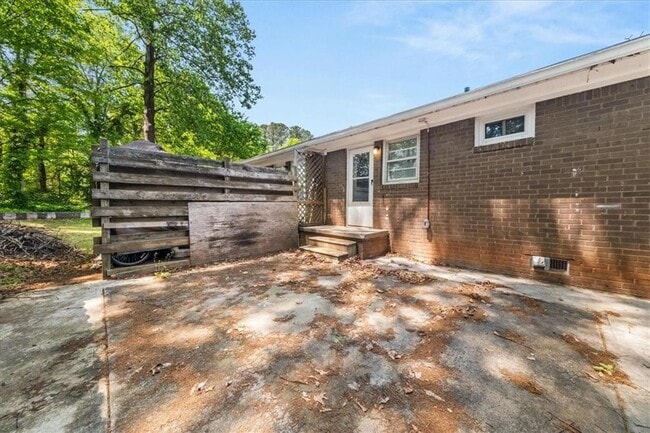 Building Photo - 190 Opal Dr