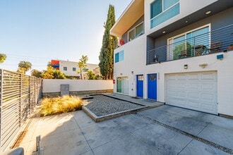 Building Photo - 1119 N Berendo St