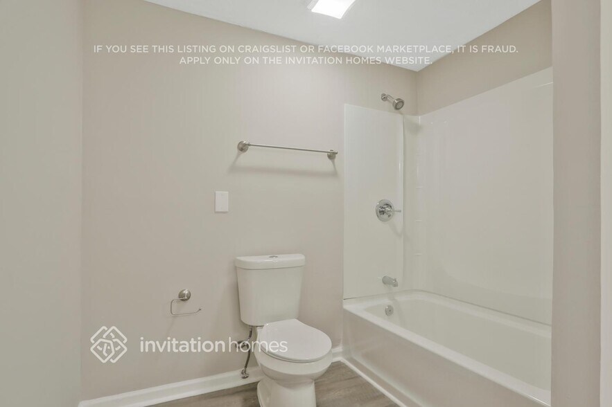 Building Photo - 393 Engle Dr