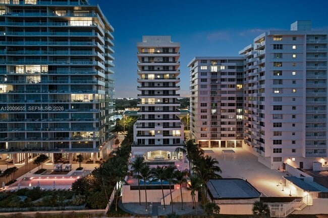 Building Photo - 5801 Collins Ave