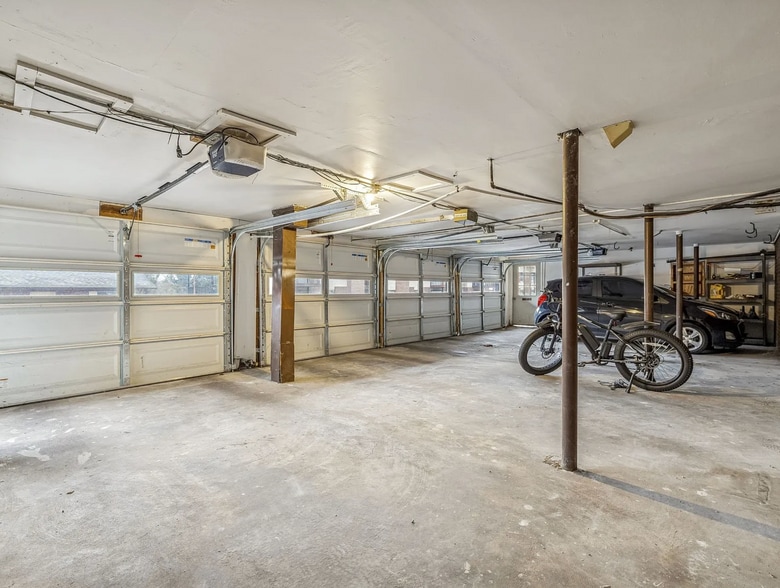 Building Photo - 500 Paragon Mills Rd