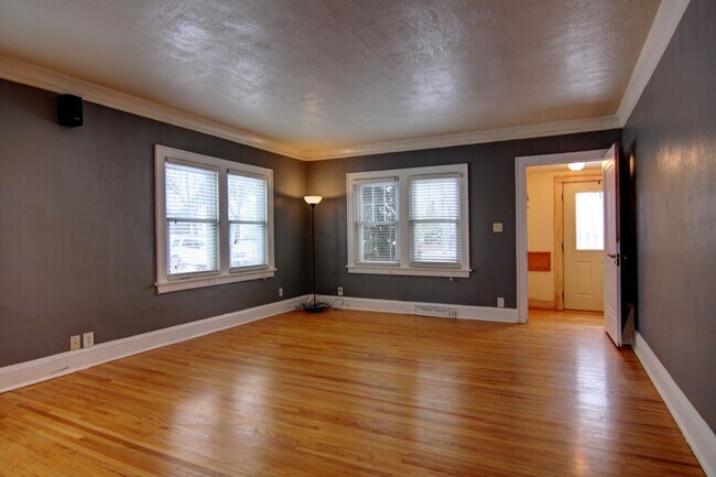 Living room - 5427 Xerxes Ave S