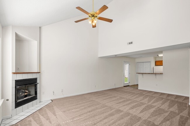 Building Photo - 5009-5011 Betty Jean Way