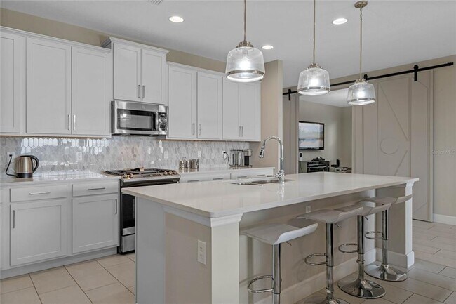 Building Photo - 452 Wedgeworth Ln