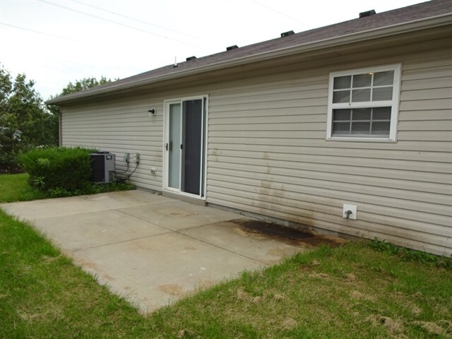 Building Photo - 8539 Coralberry Ln