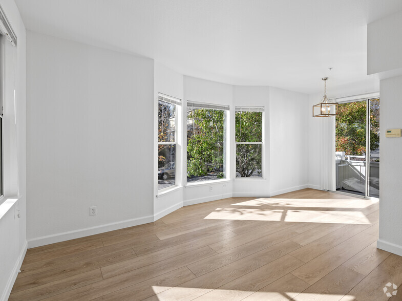 Interior Photo - Westmont Townhomes