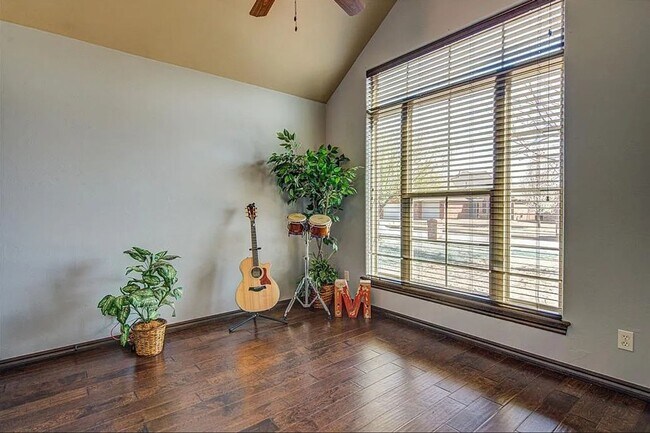 Building Photo - 7705 Harold Dr