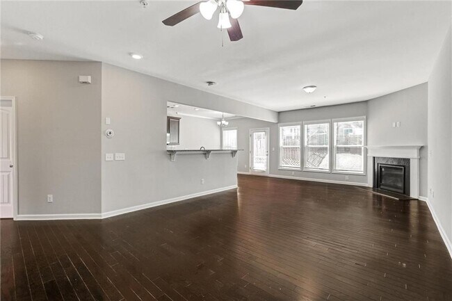 Building Photo - 1237 Foxcroft Ln