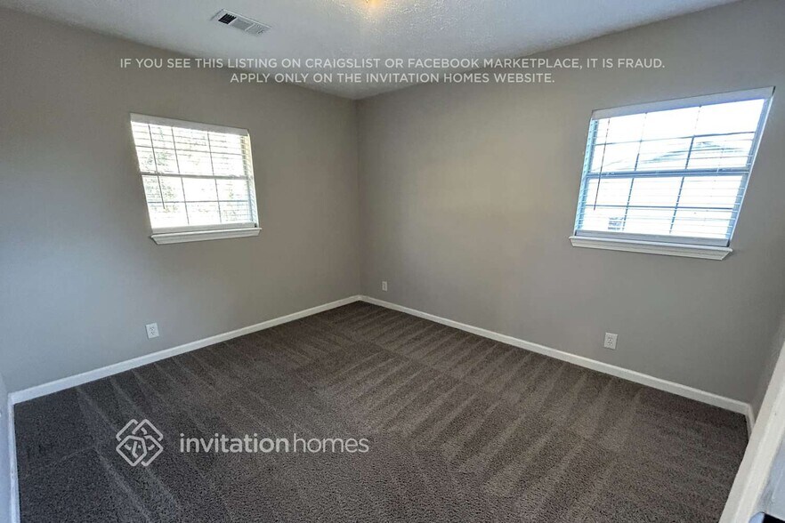 Building Photo - 1589 Mary Lou Ln SE