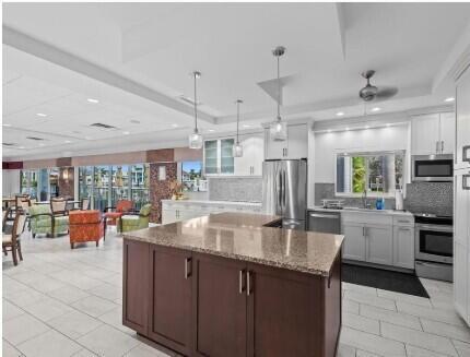 Building Photo - 3224 S Ocean Blvd