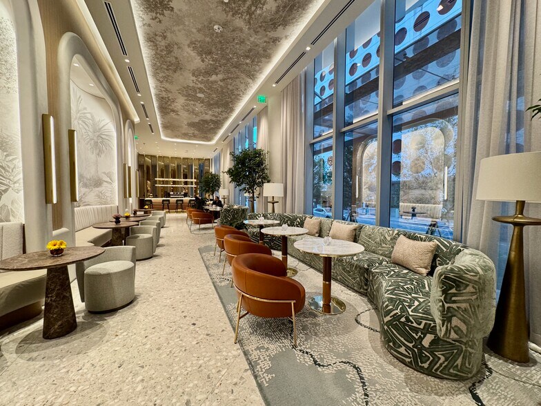 Building Photo - 77 SE 5th St