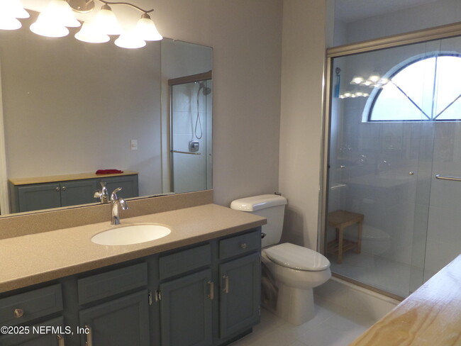 Building Photo - 386 Hickory Hollow Dr