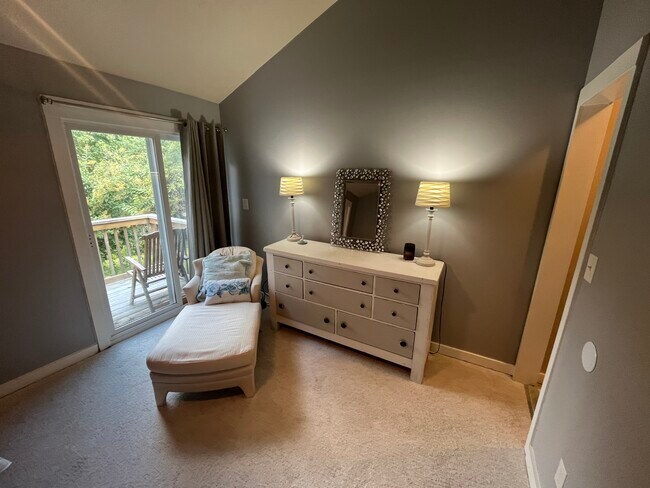 Building Photo - 839 Virginia Beach Blvd