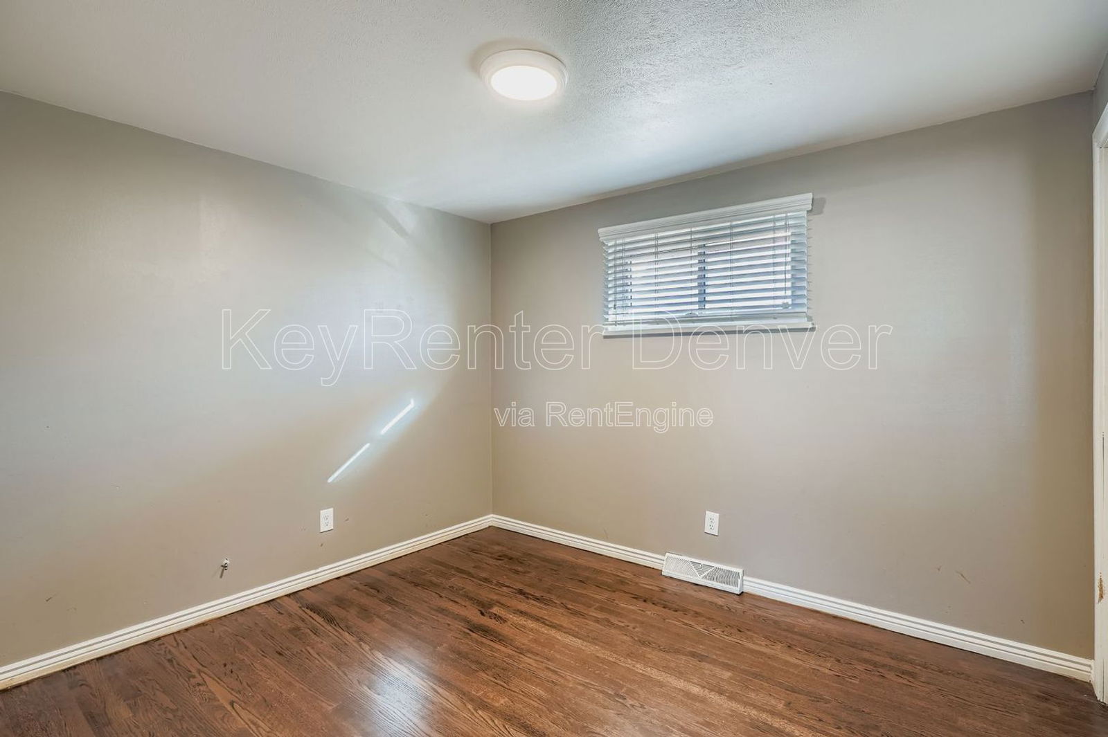 Building Photo - 6020 Wolff St