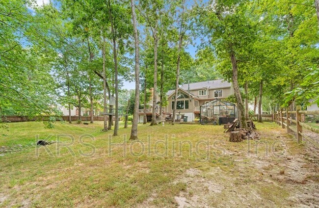 Building Photo - 4500 Marquis Pl