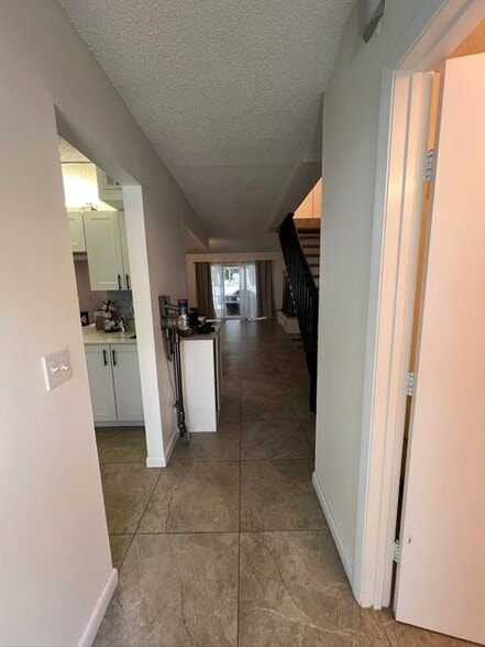 Building Photo - 3701 Savoy Ln