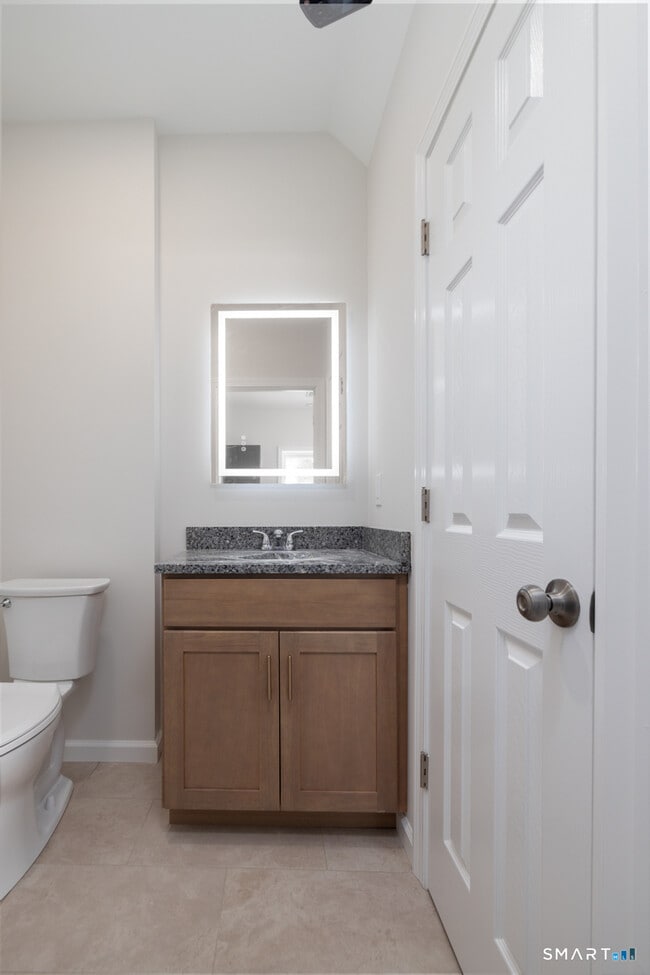 Building Photo - 75 High St