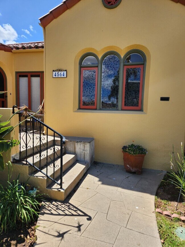 Building Photo - Furnished Room For Rent- Talmadge Dr./ Kensington