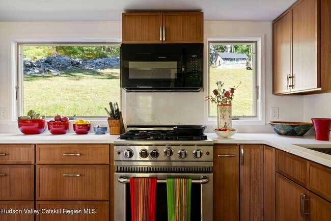 Building Photo - 114 Chase Rd