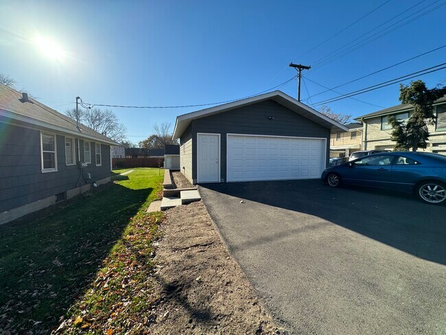 New Garage - 5500 Oliver Ave S