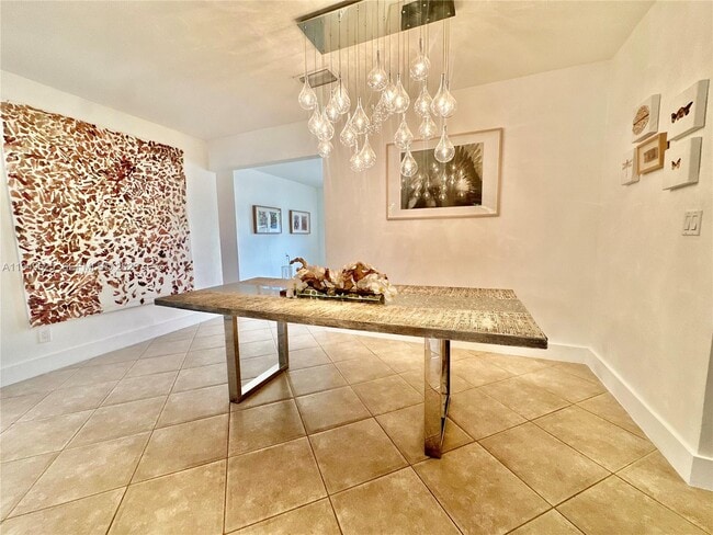 Building Photo - 2665 SW 119th Ct